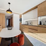 Peclet 305 By Interhome